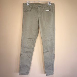 American Eagle Skinny Khaki Jegging